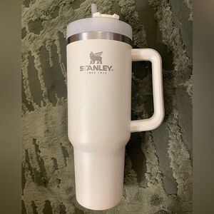 Stanley Quencher FlowState Insulated Tumbler - 40oz, white + silver